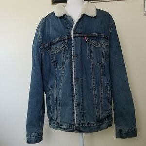 Live strauss& Co.Jackets Size XL